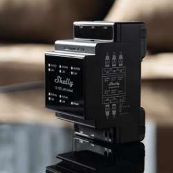 SWITCH LAN SU GUIDA DIN CON 5 PORTE RJ45 ETHERNET